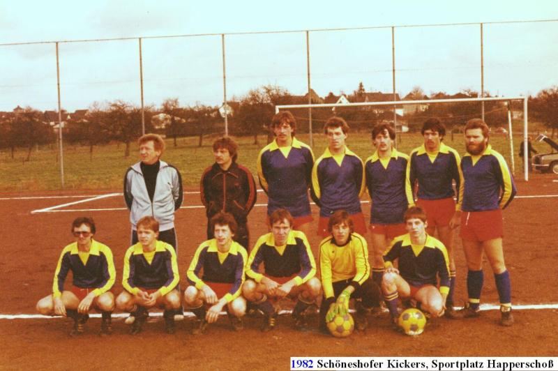1982.02-Schoeneshofer-Kickers-Sportpl.-Happerschoss
