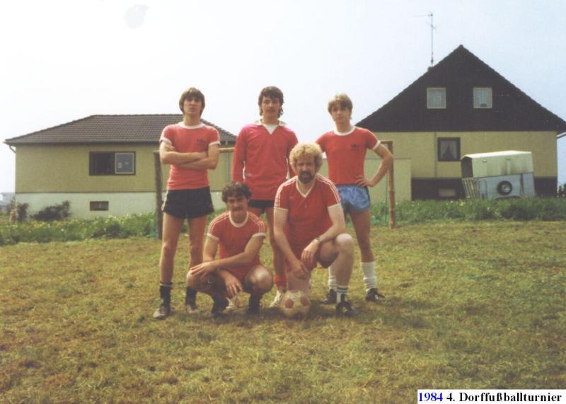 1984.11-4.Schoeneshofer-Dorffussballturnier