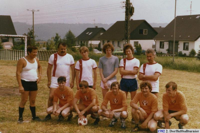 1982.20-2.-Dorffussballturnier