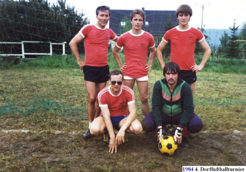1984.09-4.Schoeneshofer-Dorffussballturnier